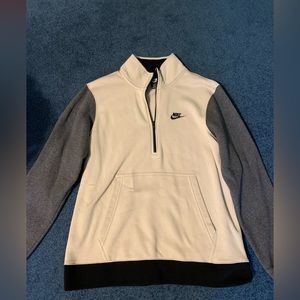 Nike 3/4 zip. Men’s size large.
